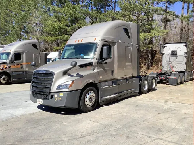 2024 Freightliner Cascadia