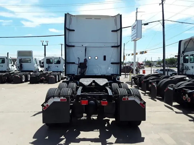 2020 NAVISTAR INTERNATIONAL LT625 SLPR CAB