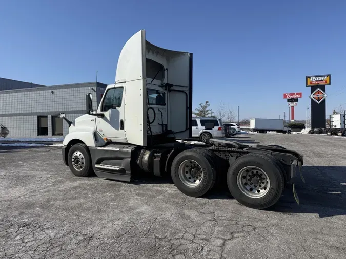 2021 International LT625