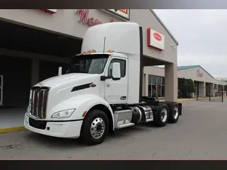 2022 Peterbilt 579