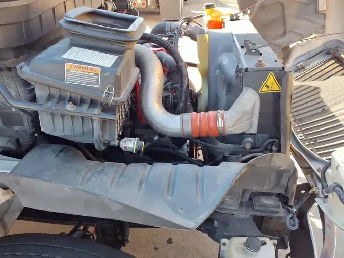 2020 NAVISTAR INTERNATIONAL MV607 (4X2)