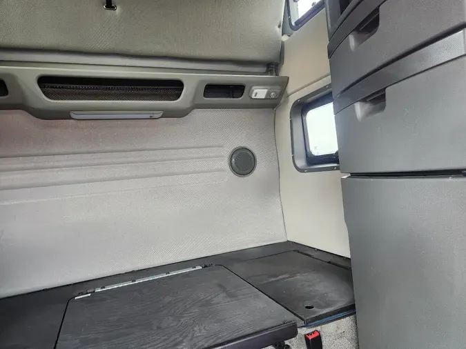 2025 VOLVO VNL64T860139712384cae21facf1586bd0142cc87