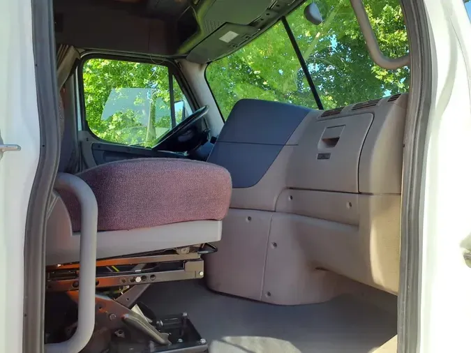 2020 FREIGHTLINER/MERCEDES CASCADIA 125