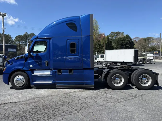 2023 Freightliner Cascadia