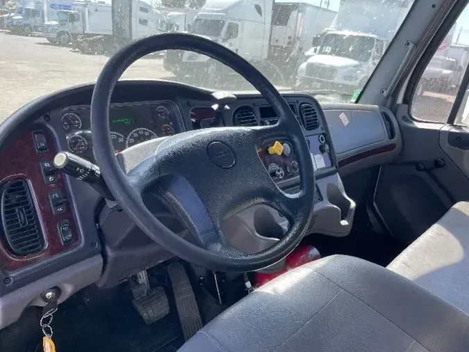 2018 Freightliner M2