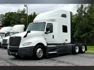 2022 INT LT625 6x4