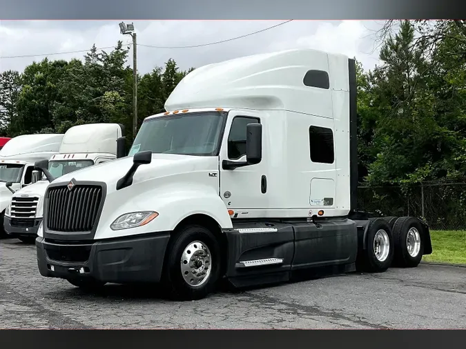 2022 INT LT625 6x4