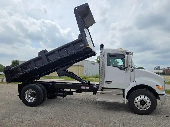 2025 Kenworth T28013abb2177a8847583e82c17fa8a6c33e