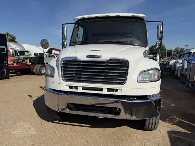 2012 FREIGHTLINER BUSINESS CLASS M2 10613ad868cdd3aa6af7c51f295da965020