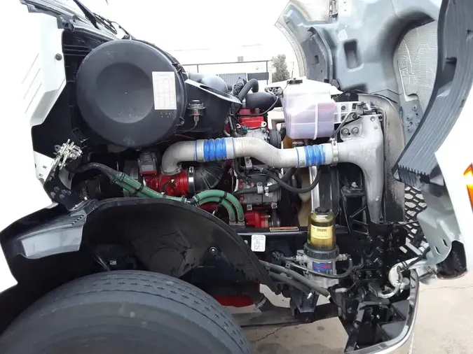 2019 VOLVO VNL64T-30013b21e7de45756ec70dad462a26127e0