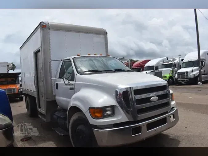 2007 FORD F750 SD