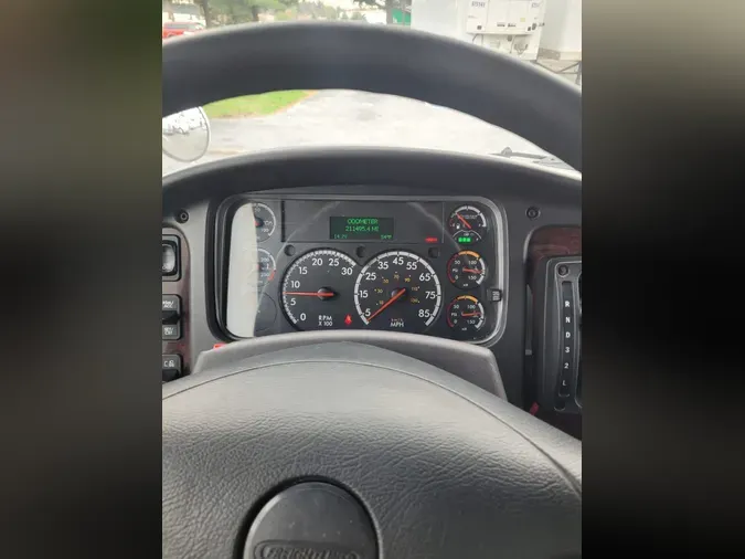 2019 FREIGHTLINER/MERCEDES M2 106