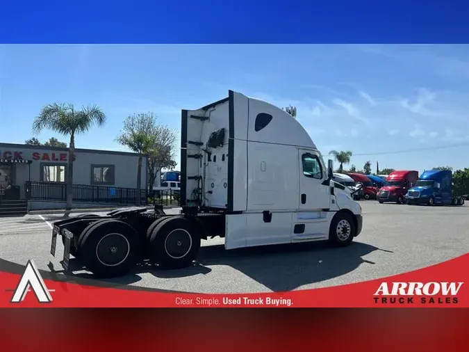 2021 FREIGHTLINER CA126