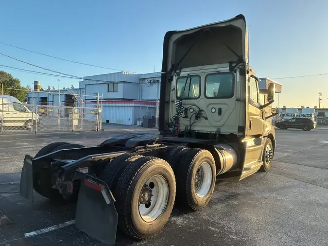 2020 FREIGHTLINER/MERCEDES NEW CASCADIA PX12664