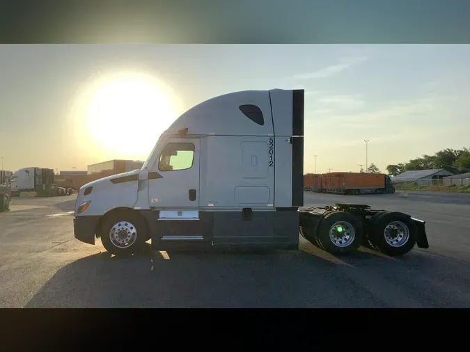 2021 Freightliner Cascadia