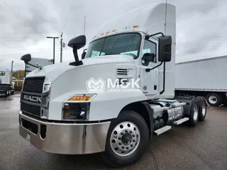 2020 MACK AN64T