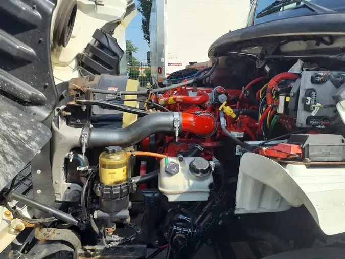2018 FREIGHTLINER M2 106