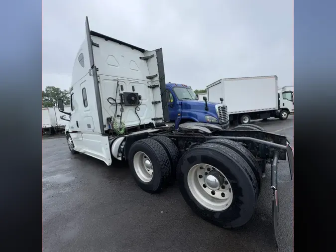 2019 FREIGHTLINER NEW CASCADIA PX12664