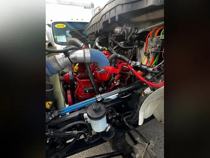 2018 NAVISTAR INTERNATIONAL 4300
