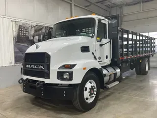 2022 MACK MD64