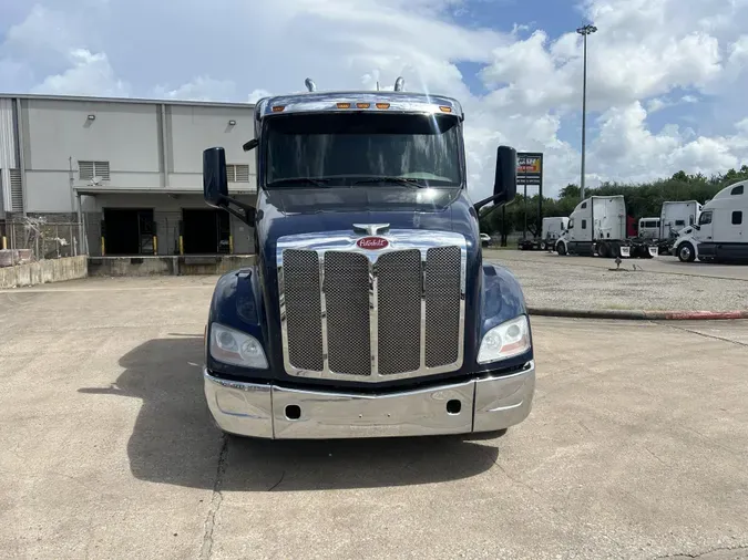 2021 Peterbilt 579