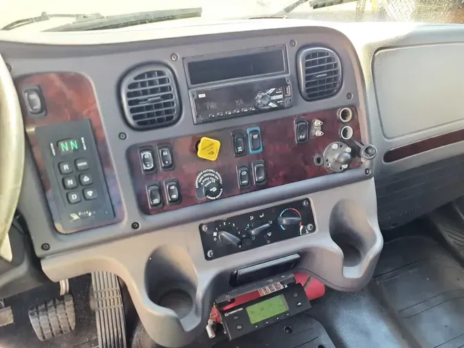 2019 FREIGHTLINER/MERCEDES M2 106
