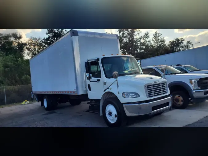 2019 Freightliner Business Class M2 106