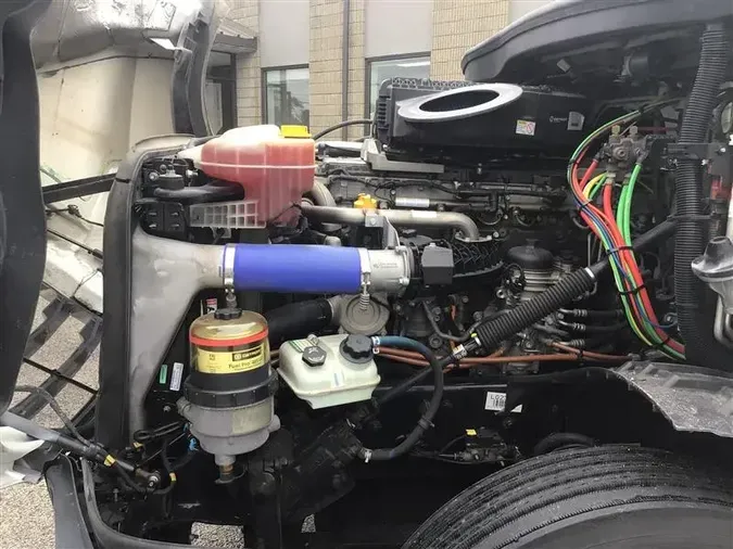 2019 FREIGHTLINER CA126