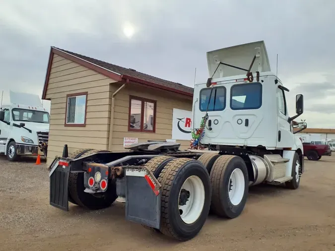 2019 FREIGHTLINER/MERCEDES NEW CASCADIA PX12664