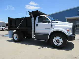 2017 FORD F750 XL SD