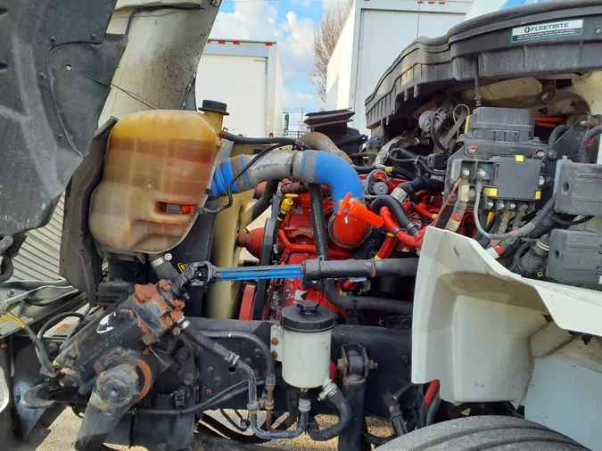 2019 NAVISTAR INTERNATIONAL 4300