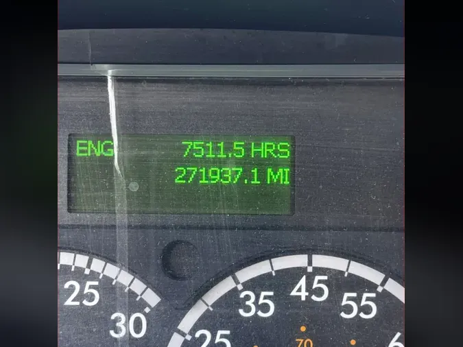 2018 FREIGHTLINER/MERCEDES M2 106