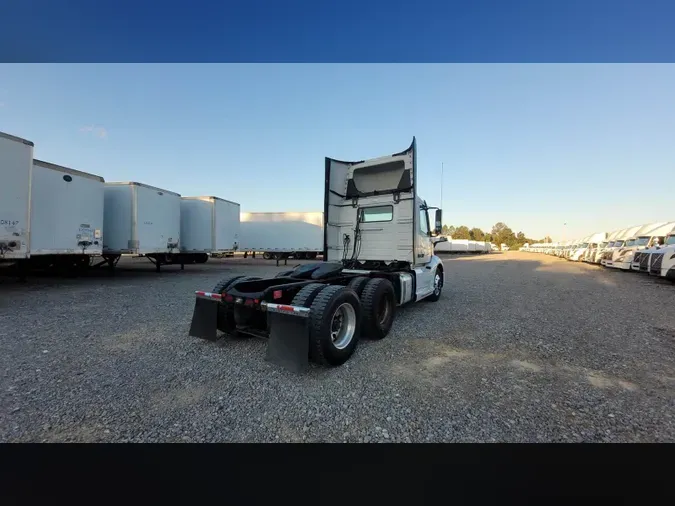 2019 Volvo VNL300