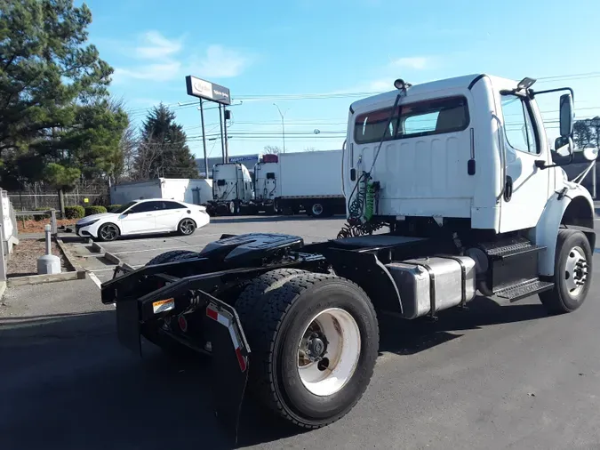 2016 FREIGHTLINER/MERCEDES M2 106