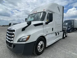 2018 FREIGHTLINER NEW CASCADIA 126