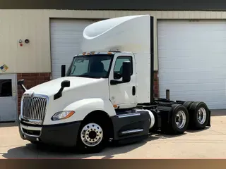 2020 INT LT625 6x4