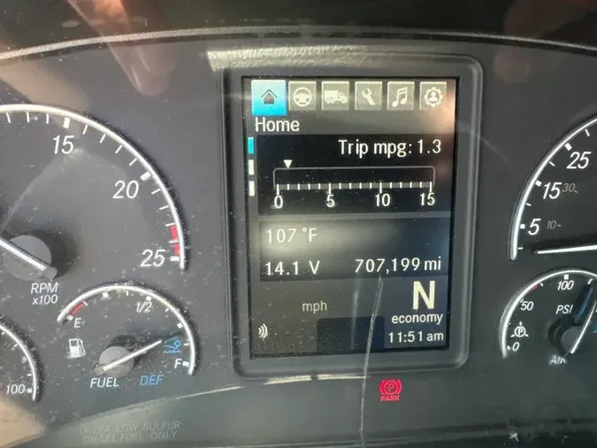 2021 FREIGHTLINER CASCADIA PX12642ST