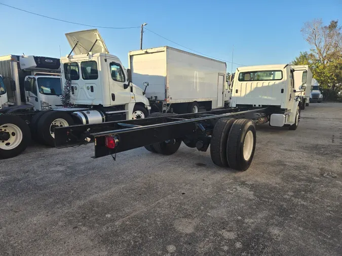 2019 FREIGHTLINER/MERCEDES M2 106