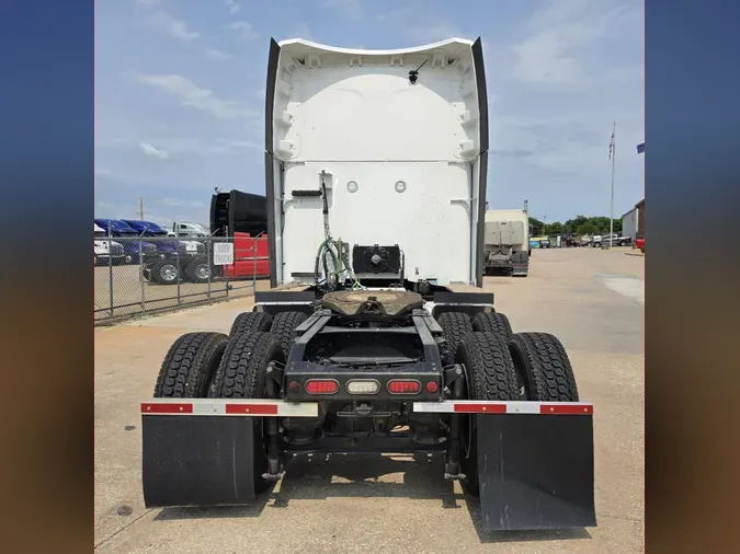 2020 Peterbilt 57913ea6f4556b4b1524c58b0206ffe9d78