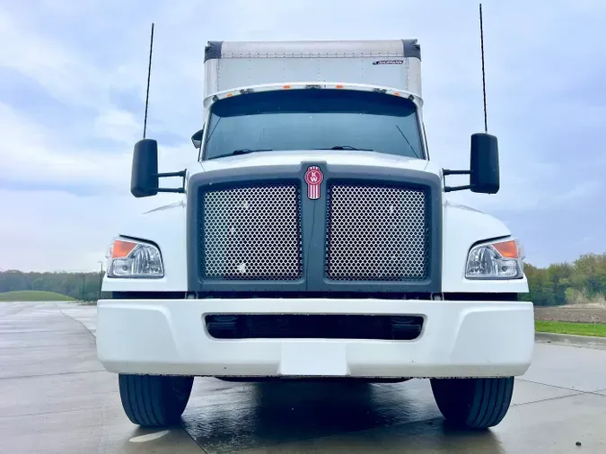 2023 Kenworth T280