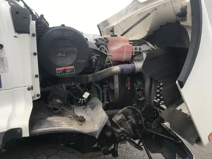 2013 VOLVO VHD64B