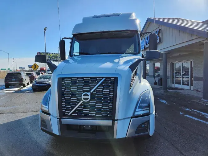 2023 VOLVO VNL64T860