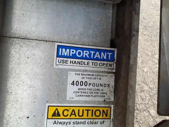 2019 FREIGHTLINER/MERCEDES M2 106