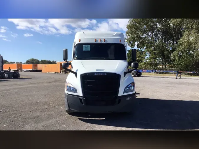 2021 Freightliner Cascadia 12613fd9b34281e6277dac1fd8f6df216f0