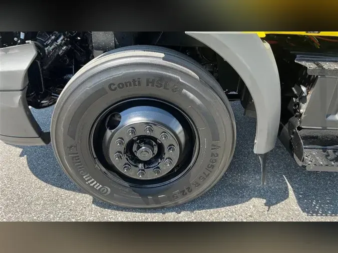 2018 INTERNATIONAL RH613