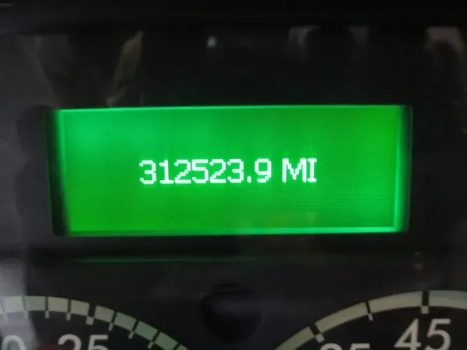 2018 FREIGHTLINER/MERCEDES M2 106