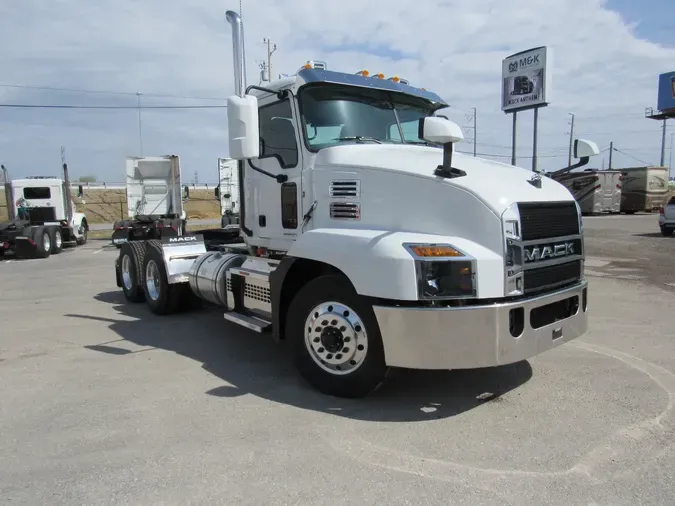 2026 MACK AN64T