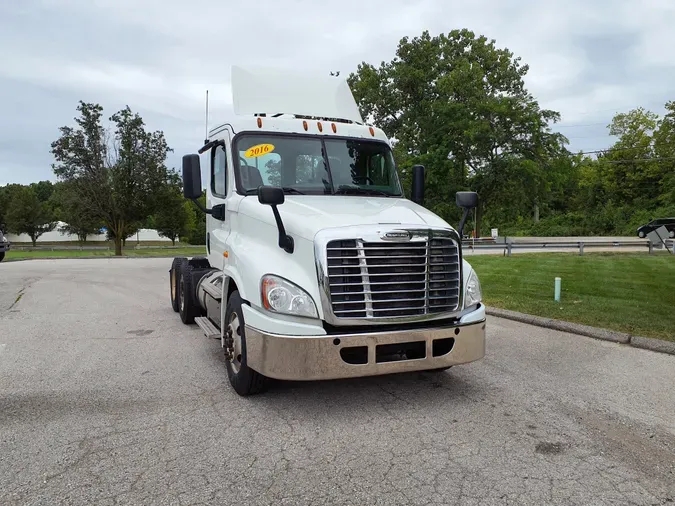 2016 FREIGHTLINER/MERCEDES CASCADIA 125