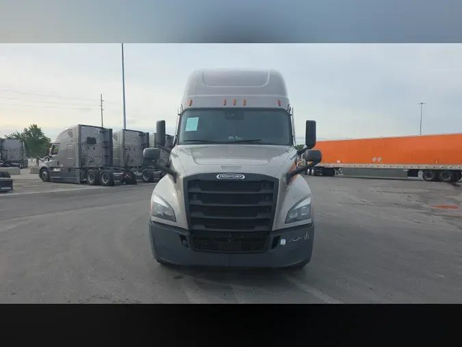 2025 Freightliner Cascadia 1261408af7d9e68a9fbd679c480572c5544