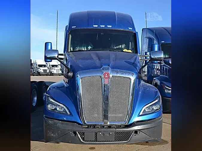 2022 KENWORTH T680